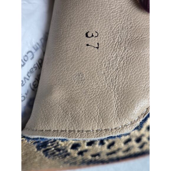 FREE PEOPLE Snake Eyes Loafers Gold & Blue Size 7 Woven Textile Shoes Euro 37 - Picture 10 of 10